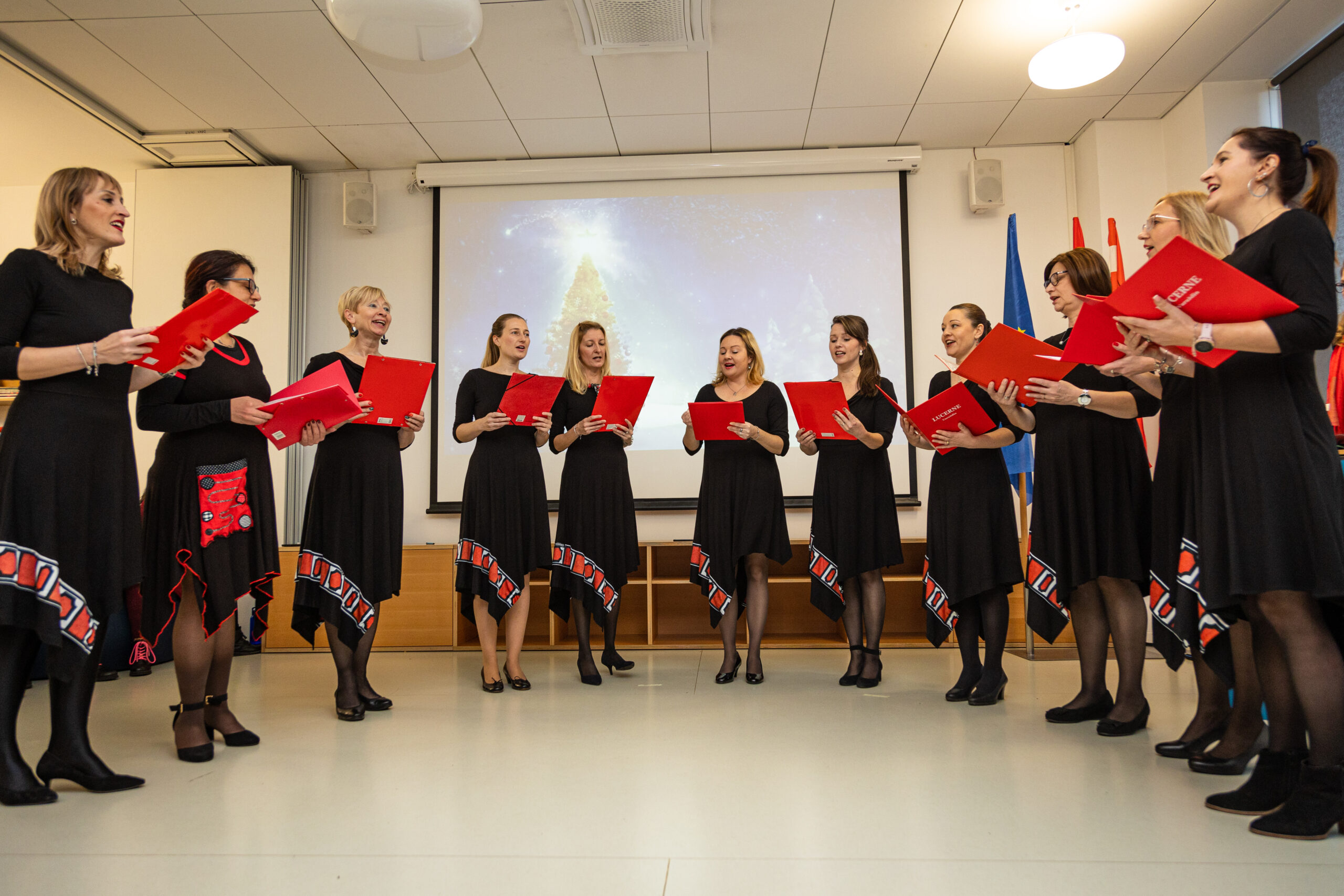 "U srcu Starog grada" klapa Lucerne i prijatelji - ODGOĐENO IZ ZDRAVSTVENIH RAZLOGA